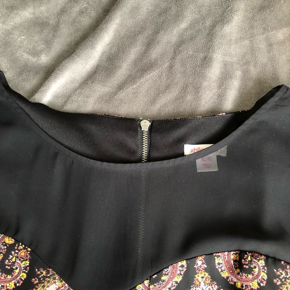 XHILARATION - XL PAISLEY DRESS W/ SHEER COLLAR - Picture 4 of 6